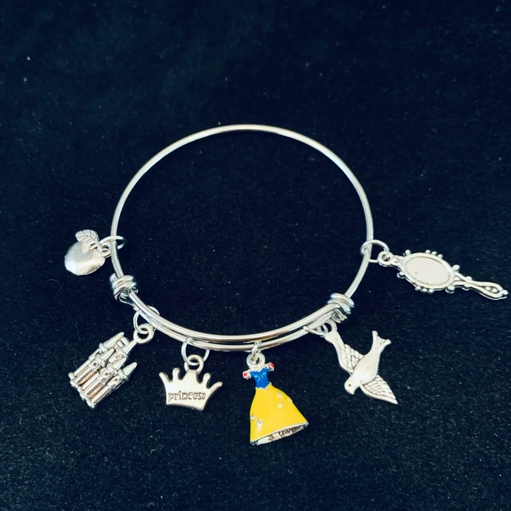 Girls “Snow White” inspired bangle bracelet
